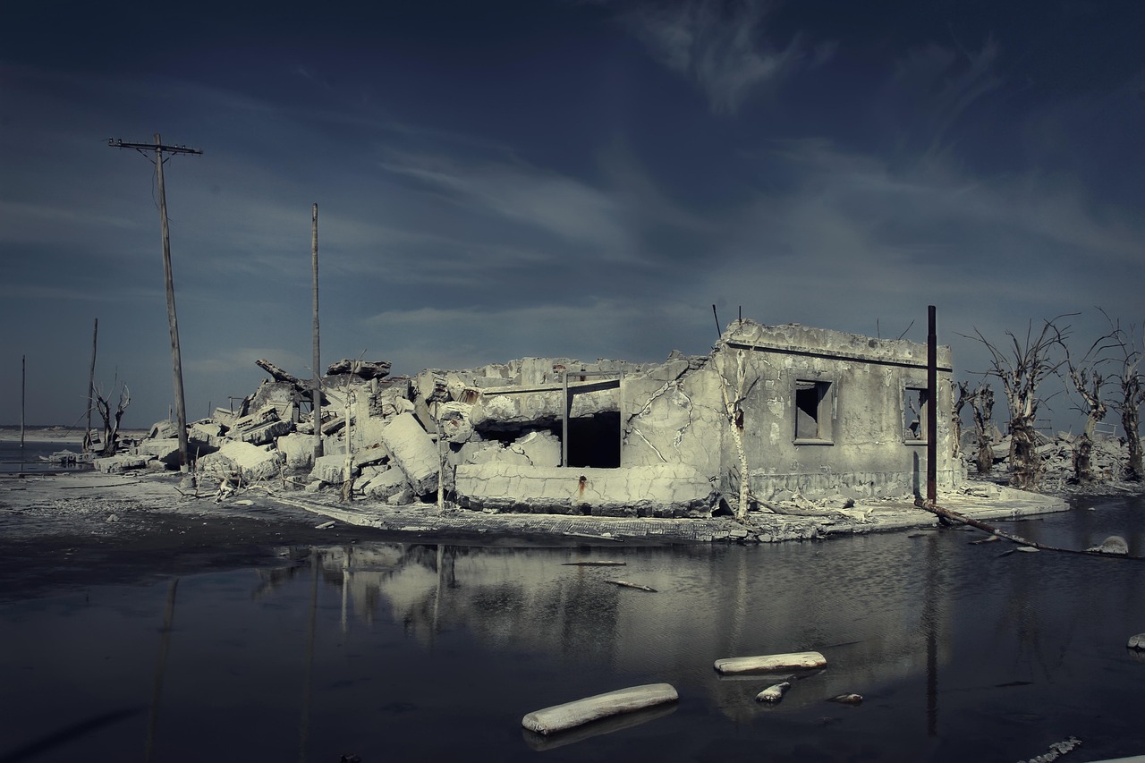 découvrez les causes, conséquences et mesures de prévention contre les inondations pour mieux protéger vos biens et votre sécurité face au risque de flooding.