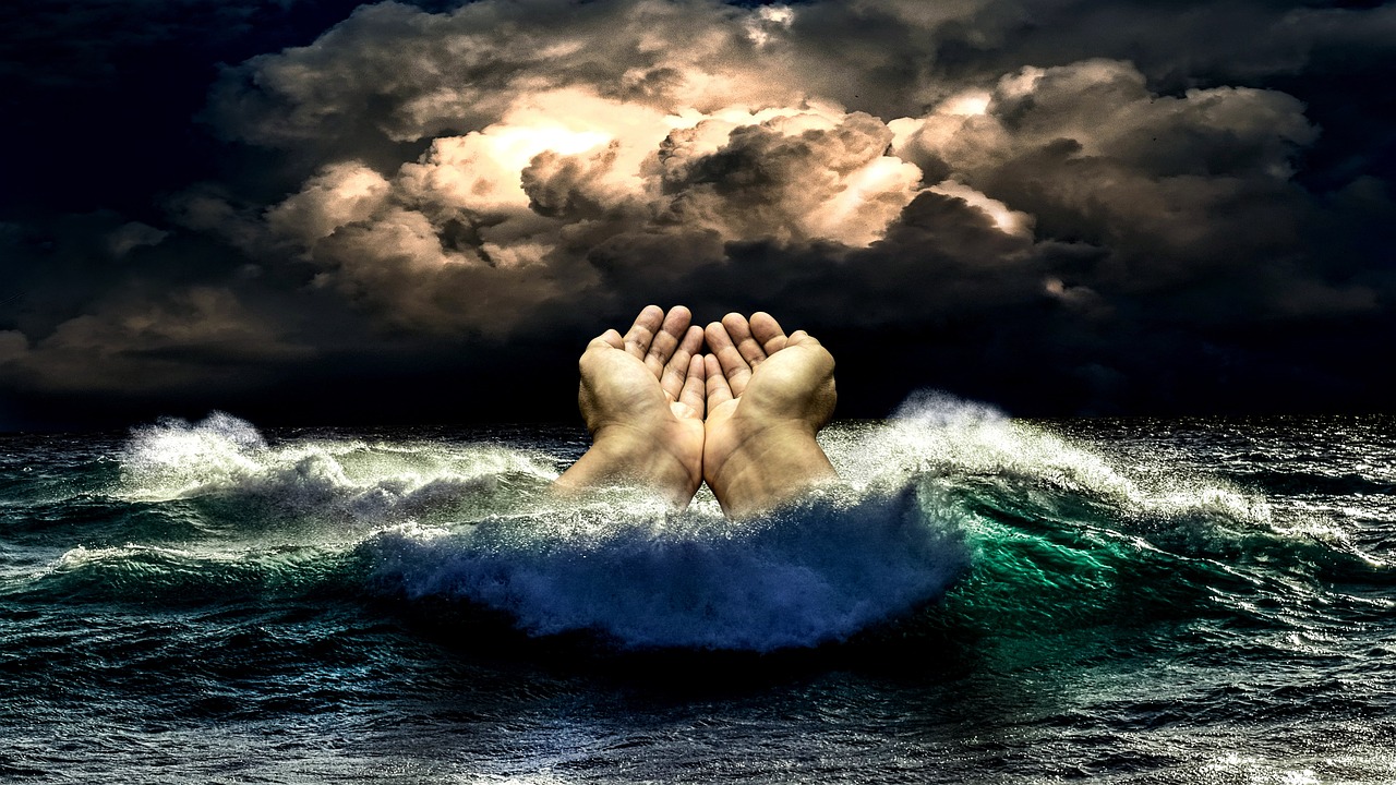 découvrez les différentes catastrophes naturelles qui impactent notre planète, leur causes, leurs effets dévastateurs sur l'environnement et les mesures de prévention à mettre en place pour réduire les risques.