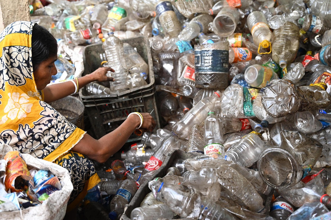 découvrez tout sur les sites d'enfouissement des déchets : fonctionnement, impact environnemental et solutions de gestion durable des déchets.