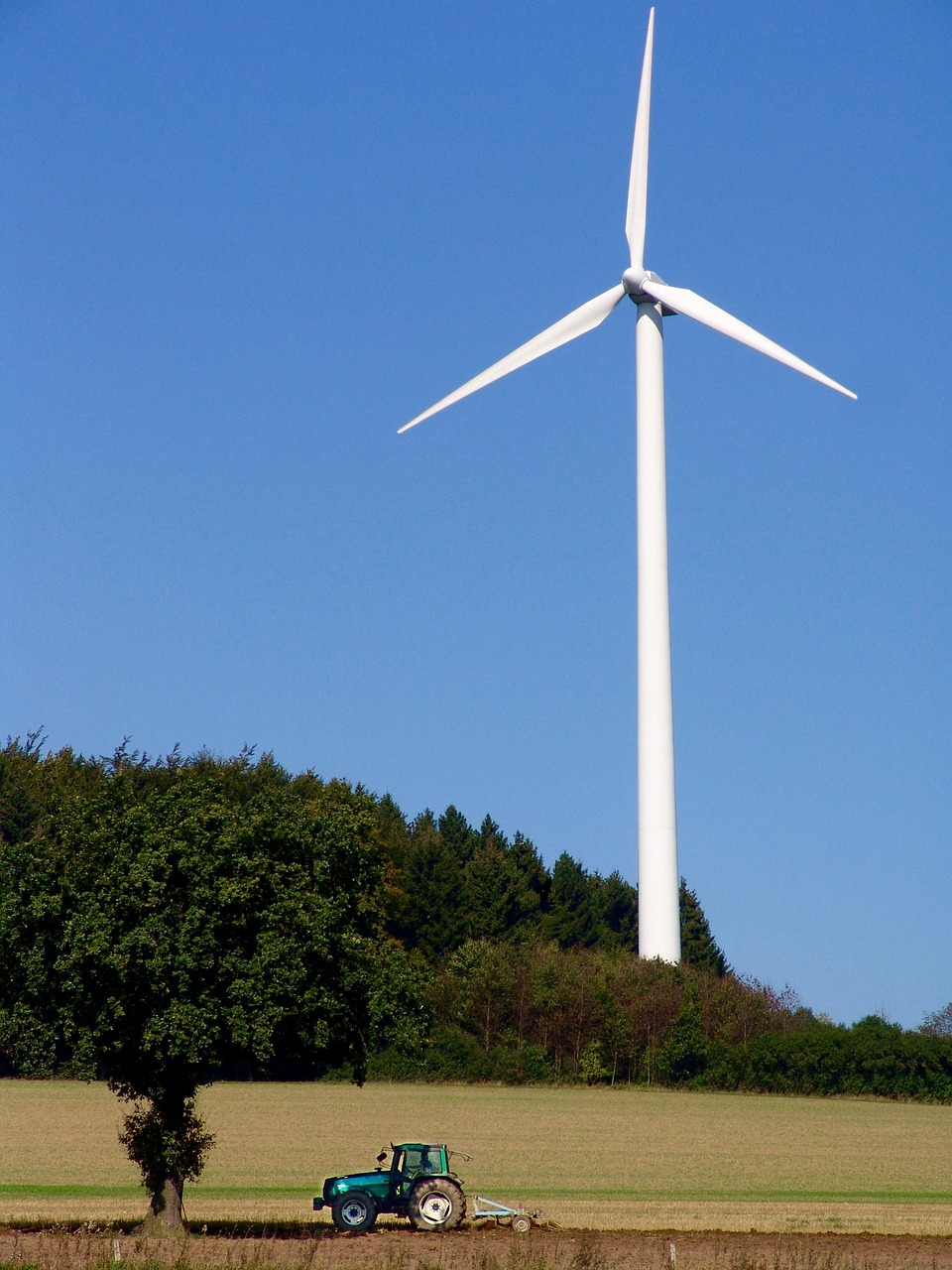 découvrez comment la transition vers les énergies renouvelables transforme notre avenir énergétique, en favorisant une production plus propre, durable et respectueuse de l'environnement.