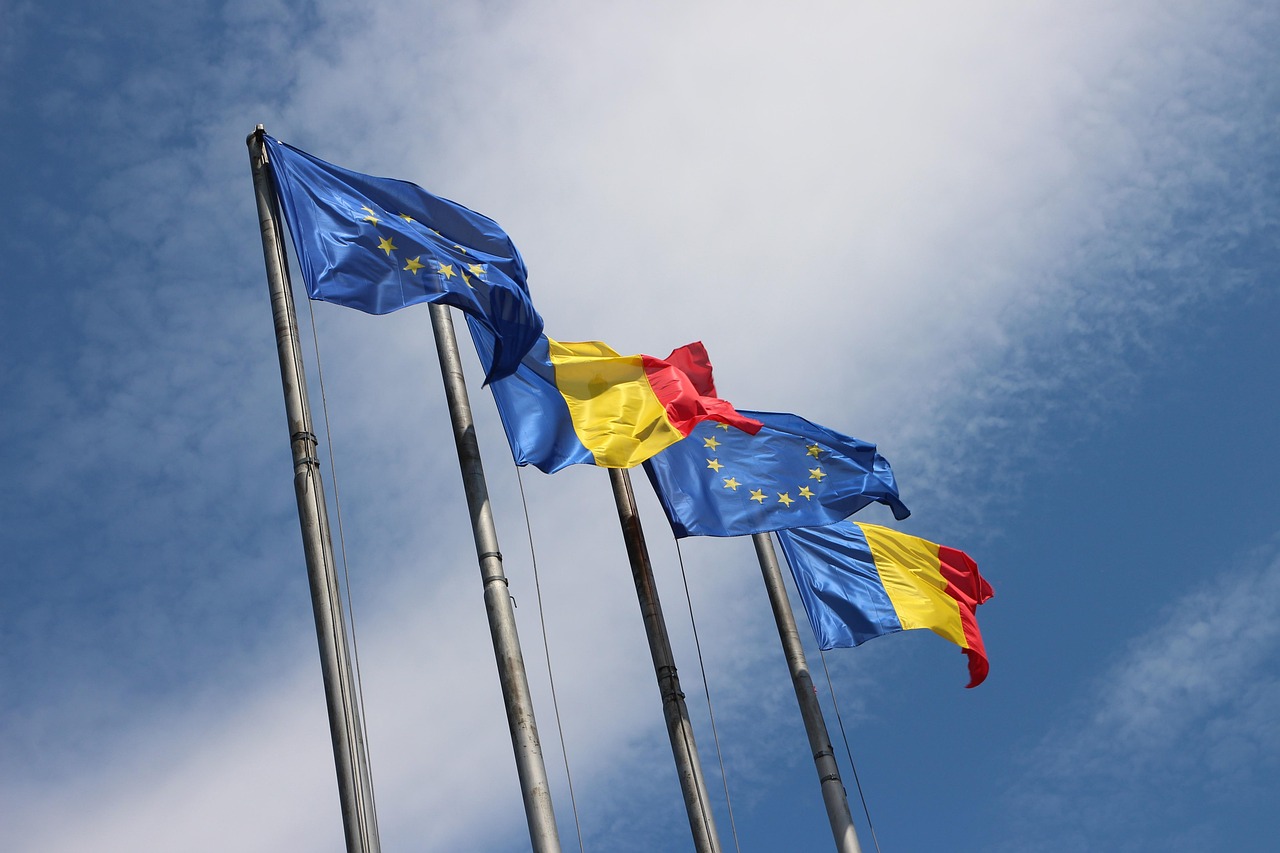découvrez le plan climatique de l'ue visant à réduire les émissions de gaz à effet de serre, promouvoir les énergies renouvelables et atteindre la neutralité carbone d'ici 2050.