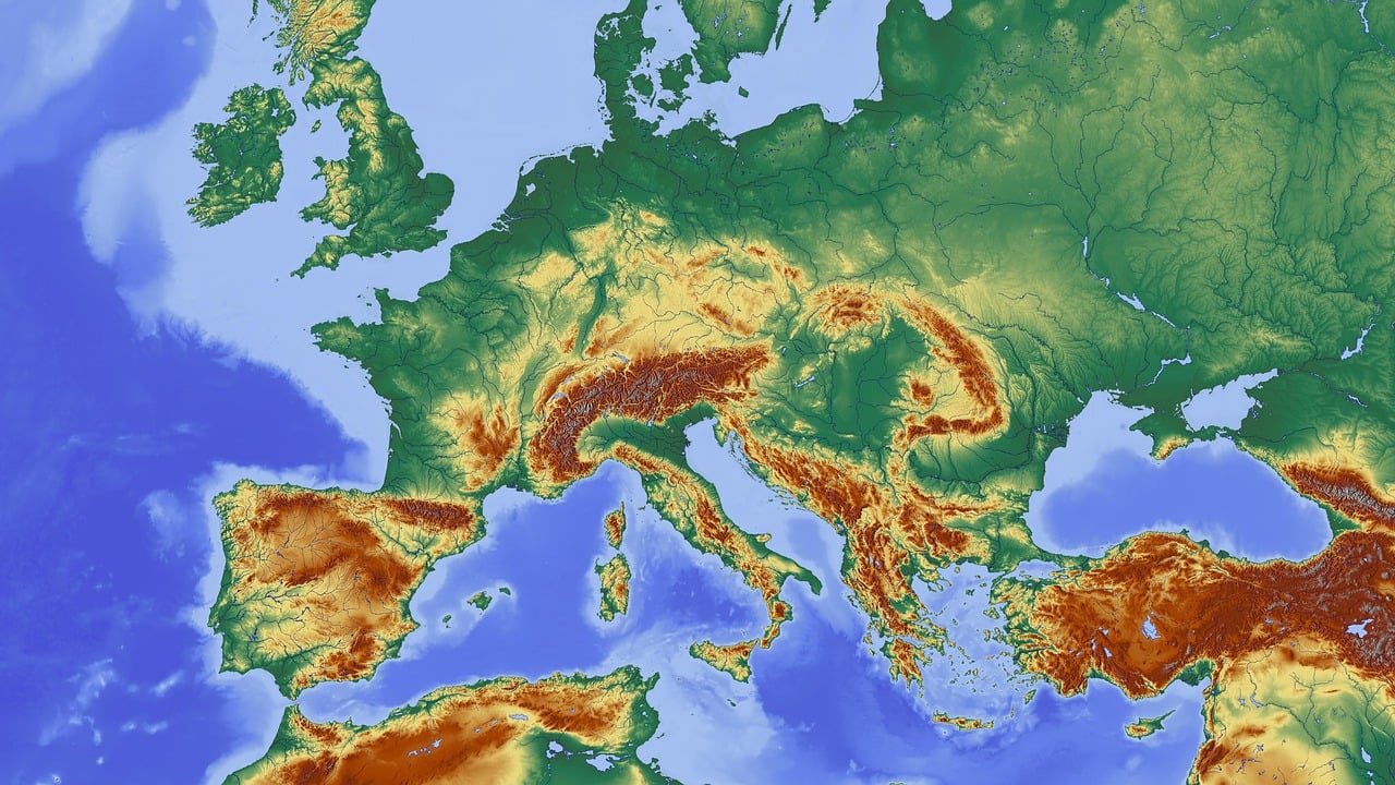 découvrez les projections climatiques futures basées sur les modèles scientifiques pour mieux comprendre l'évolution du climat et ses impacts potentiels.