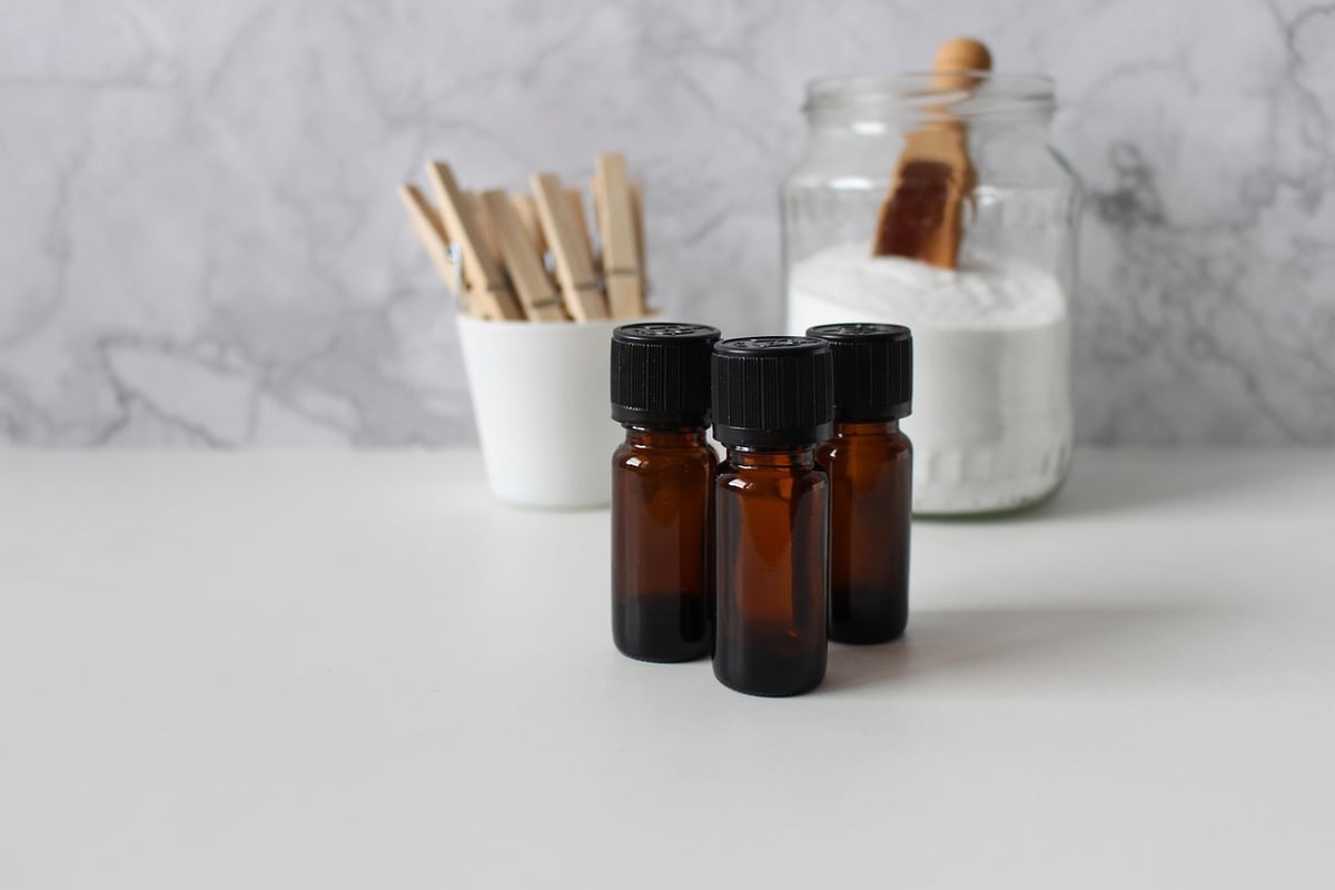 Bicarbonate et vinaigre blanc usages : astuces pratiques pour un nettoyage écologique réussi