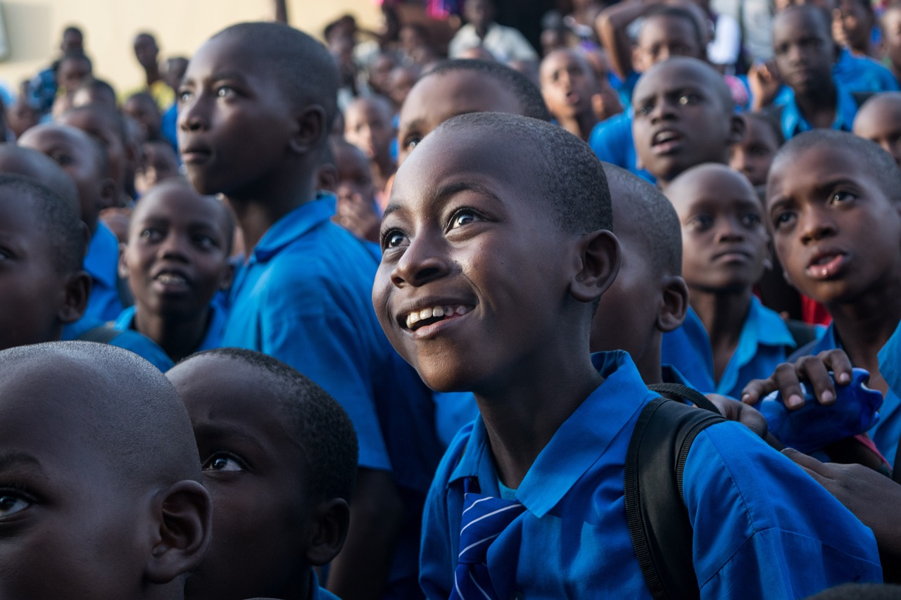 découvrez l'importance de l'éducation climatique pour sensibiliser les générations futures aux enjeux environnementaux. apprenez des stratégies éducatives innovantes pour promouvoir la durabilité et agir contre le changement climatique.