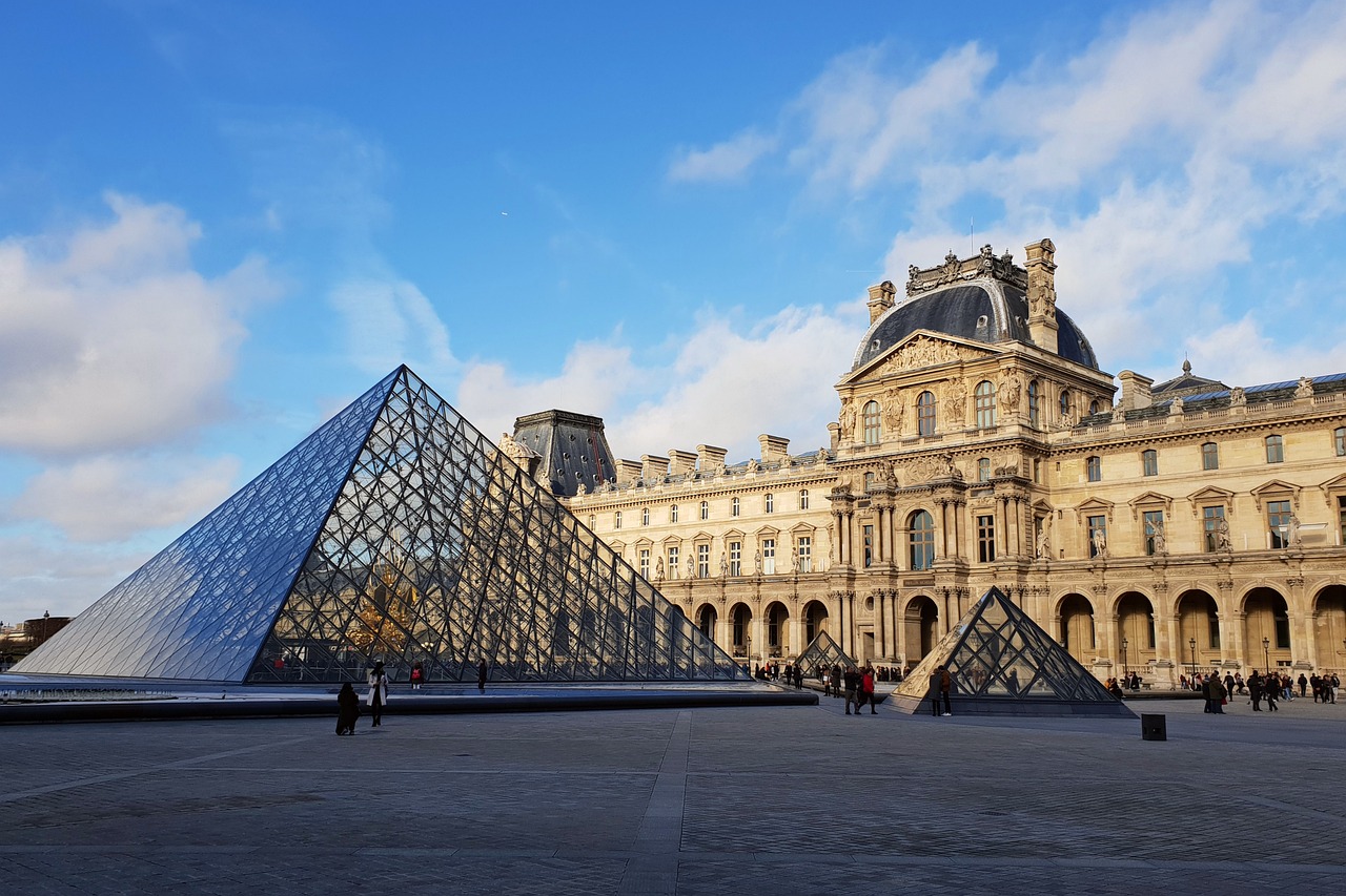 découvrez l'accord de paris, un traité international visant à lutter contre le changement climatique. apprenez comment cet engagement global encourage la réduction des émissions de gaz à effet de serre et favorise la transition vers des énergies renouvelables pour un avenir durable.