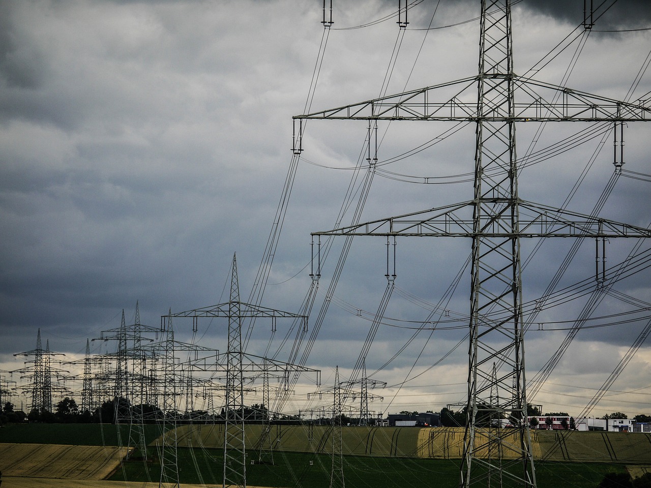 découvrez les enjeux et les solutions de la transition énergétique, un processus essentiel pour réduire notre empreinte carbone et promouvoir des ressources durables. explorez les technologies innovantes, les politiques publiques et les initiatives individuelles qui façonnent un avenir énergétique plus vert.