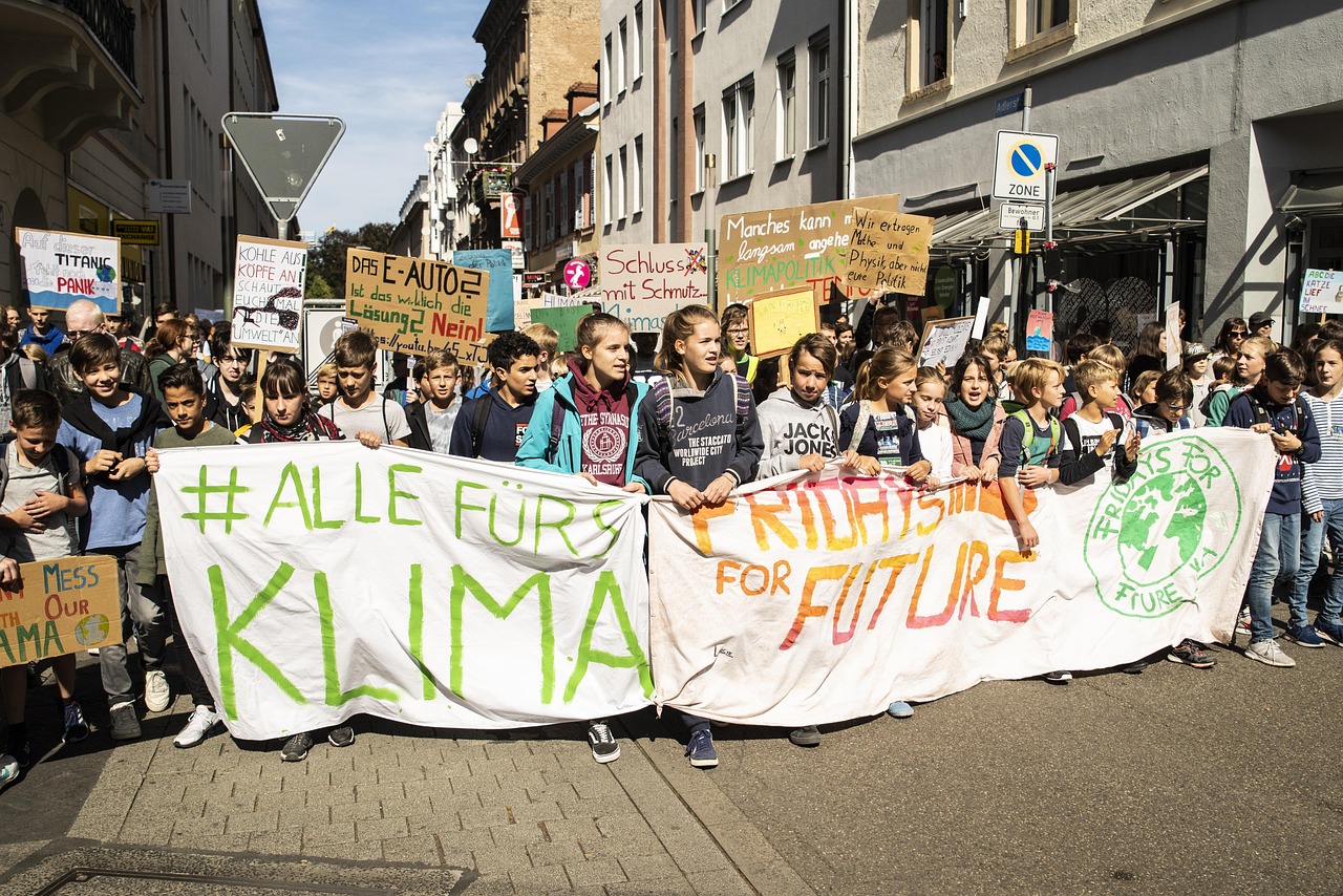 découvrez comment les étudiants s'engagent pour le climat à travers des actions concrètes et inspirantes. rejoignez le mouvement pour un avenir durable et responsable !