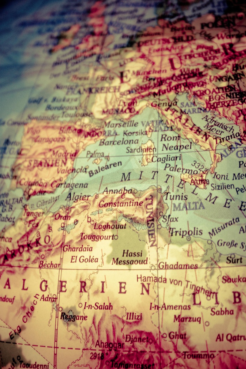 découvrez l'importance de la coopération internationale pour relever les défis globaux, promouvoir la paix et le développement durable à travers le monde. explorez les initiatives et les collaborations visant à renforcer les relations entre les pays.