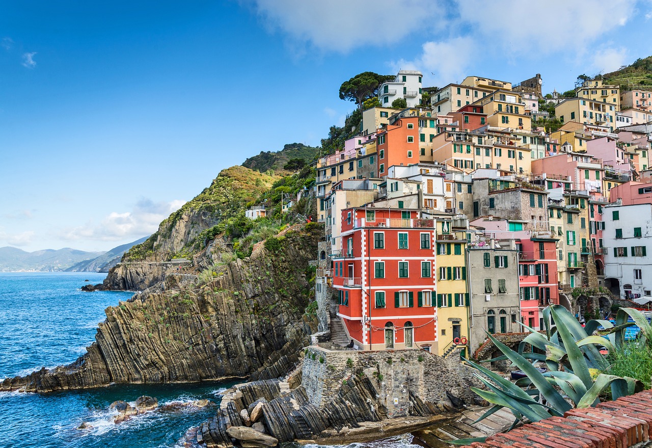 découvrez l'univers côtier avec notre guide complet sur les paysages marins, la biodiversité, et les activités nautiques. plongez dans l'essence des plages, des criques et des villages de pêcheurs, pour une aventure inoubliable au bord de l'eau.