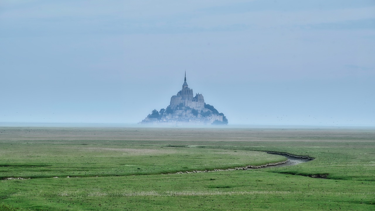 découvrez tout ce qu'il faut savoir sur l’héritage : définitions, démarches, conseils juridiques et informations pratiques pour mieux comprendre la transmission de patrimoine en france.