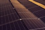 découvrez les causes du ralentissement des énergies renouvelables, ses effets sur la transition énergétique et les solutions envisagées pour relancer la croissance du secteur.