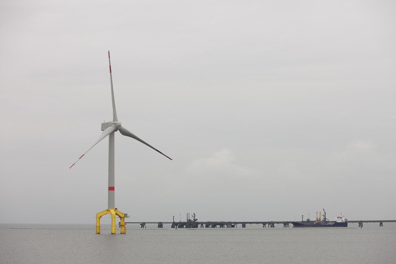 découvrez l'énergie éolienne offshore : avantages, fonctionnement, enjeux écologiques et innovations pour produire de l'électricité renouvelable en mer.