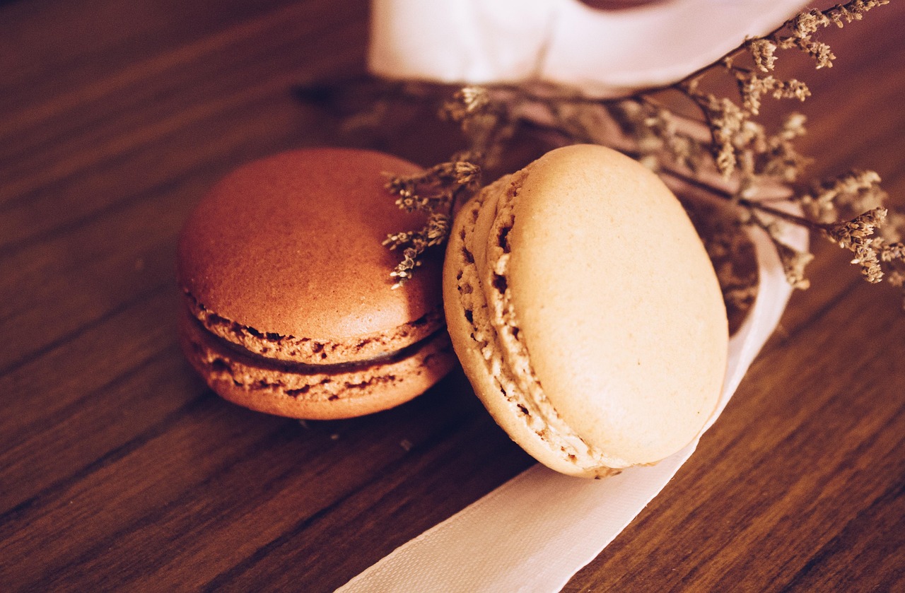 d&eacute;couvrez les relations entre emmanuel macron et l'iran, les enjeux diplomatiques actuels et les prises de position du pr&eacute;sident fran&ccedil;ais concernant la politique iranienne.