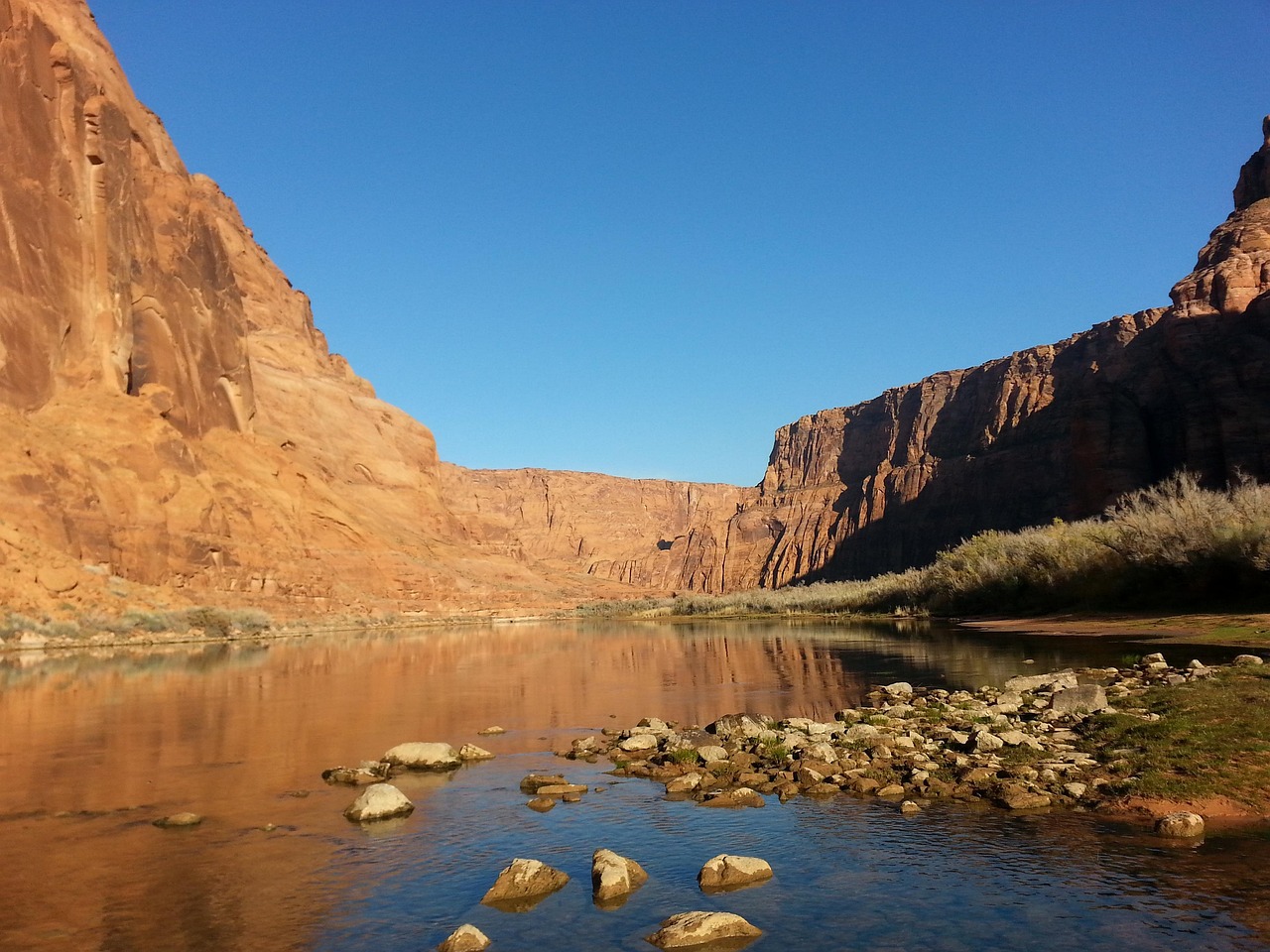 d&eacute;couvrez lee zeldin, homme politique am&eacute;ricain engag&eacute;, ancien membre du congr&egrave;s de l'&eacute;tat de new york, connu pour son influence et ses prises de position.